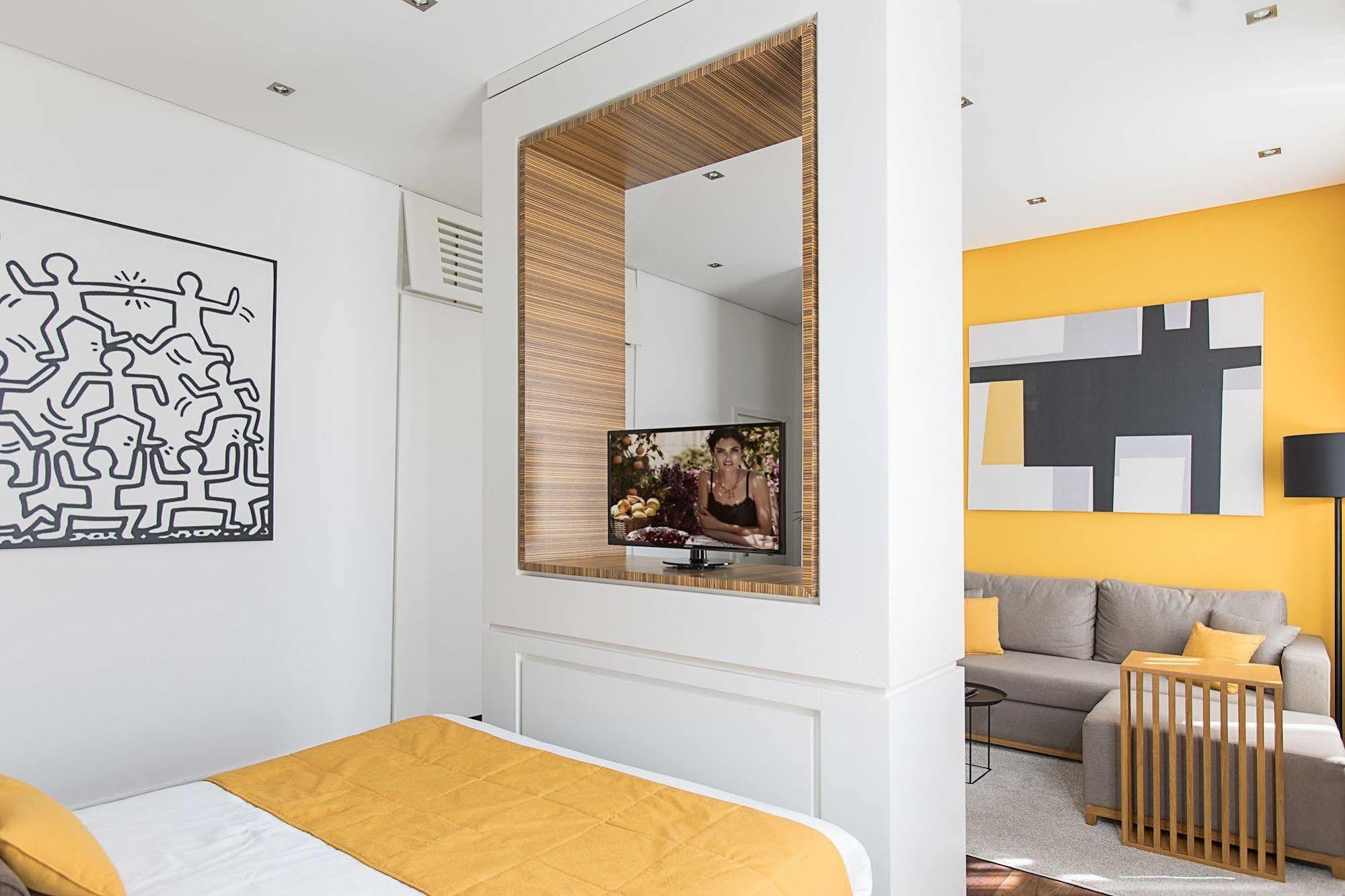 Dominic Smart & Luxury Suites - Terazije Belgrade Luaran gambar